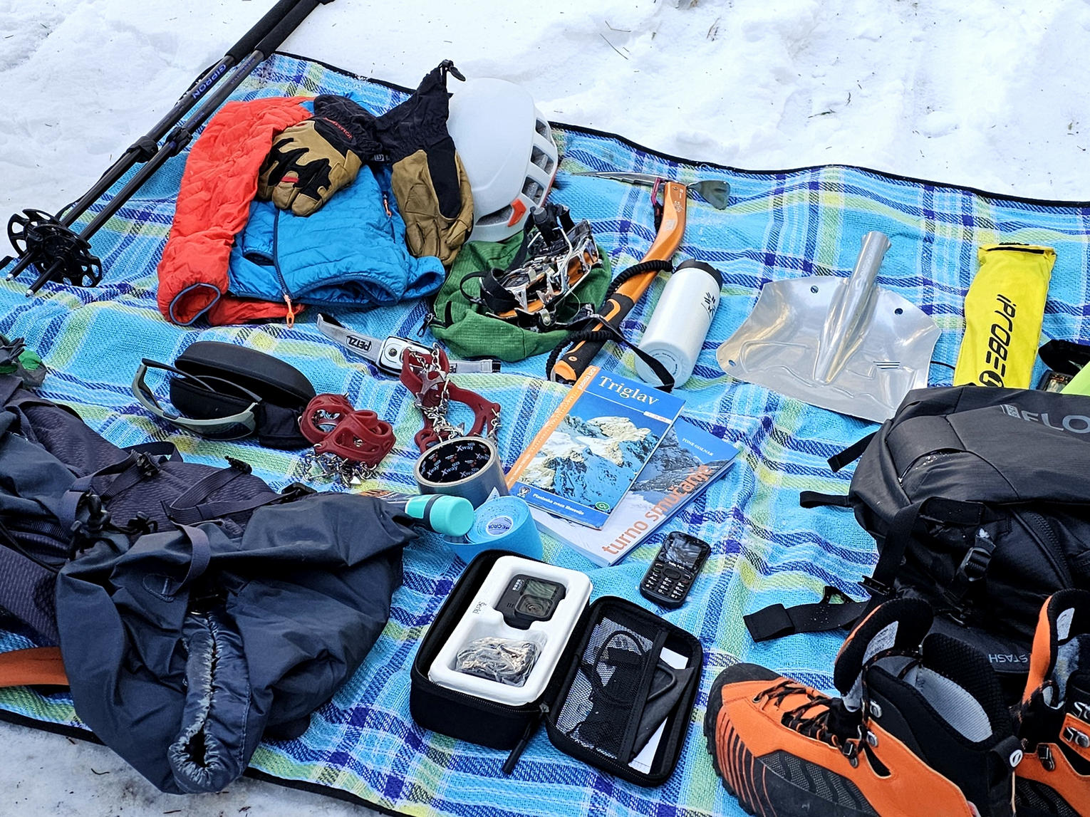 sprzęt do alpinizmu zimowego